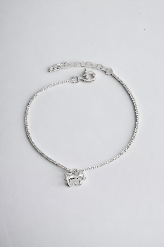 Bracelet en argent avec petit cochon taille enfant