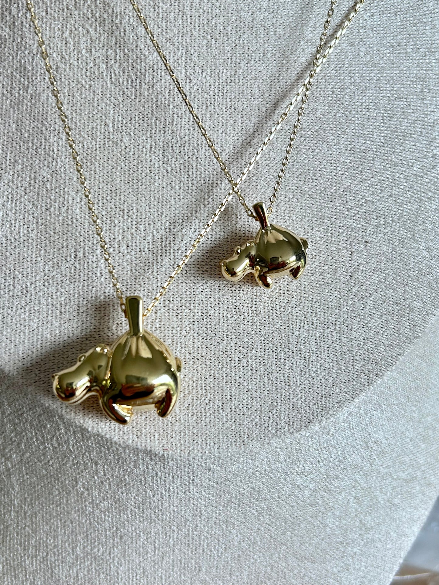 Maxi Hippo Gold Necklace