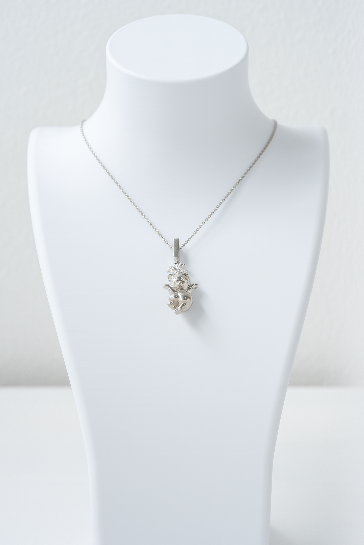 Maxi Lady Cat Silver Necklace