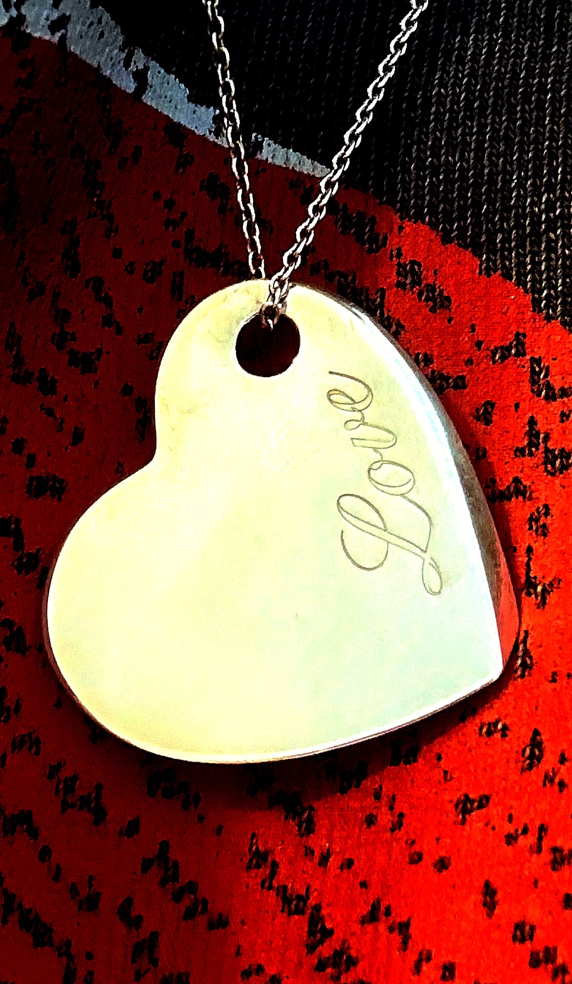 Collier Gravé Grand Cœur Facette gold
