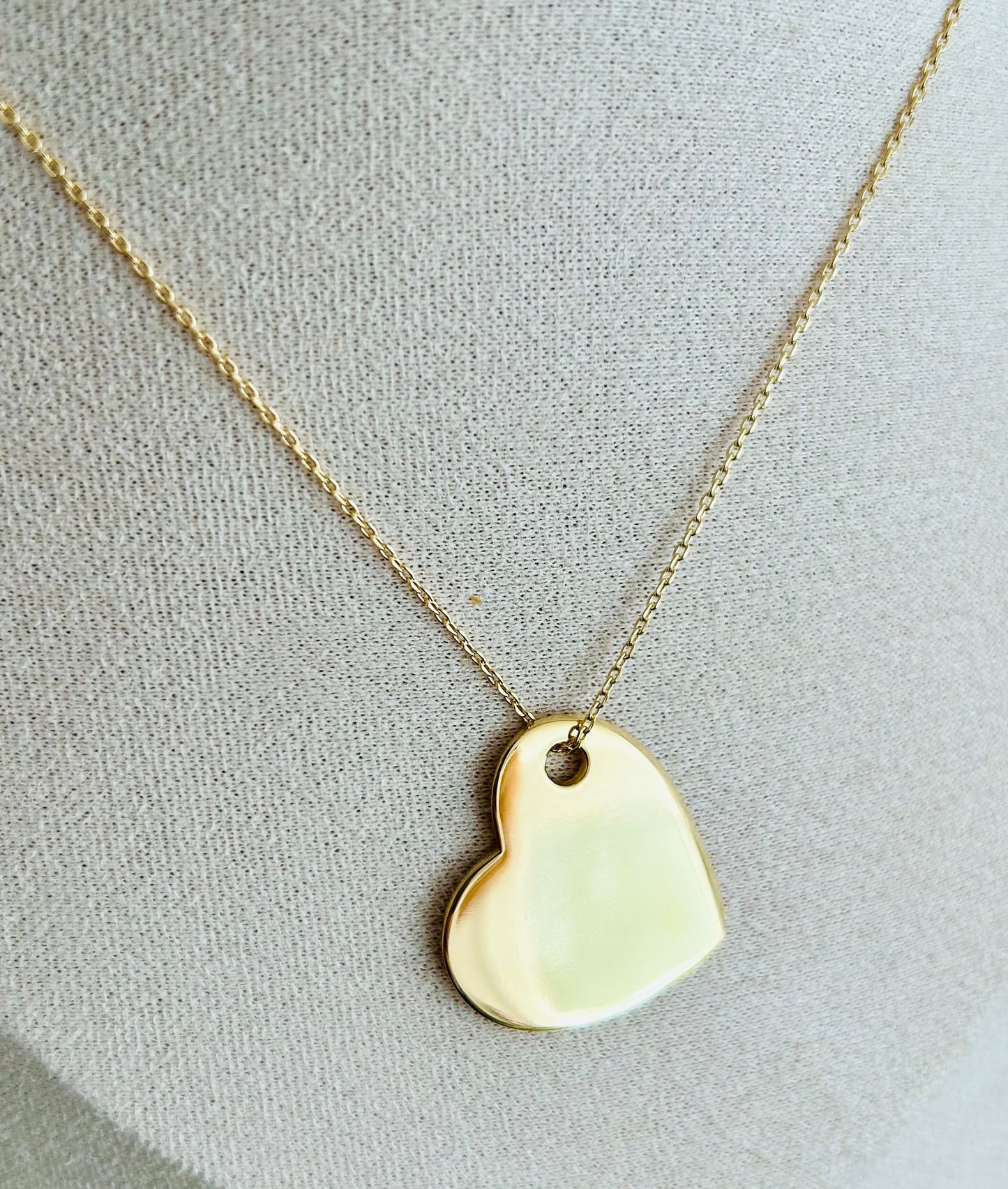 Collier Personnalisable Gravure Grand Cœur Facette gold